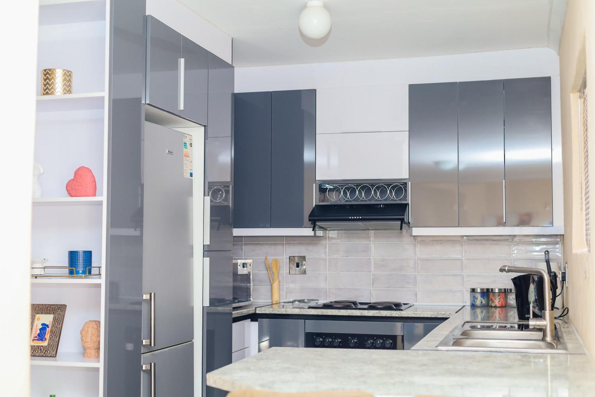 Stylish Self Catering Unit In Maseru Cbd Экстерьер фото